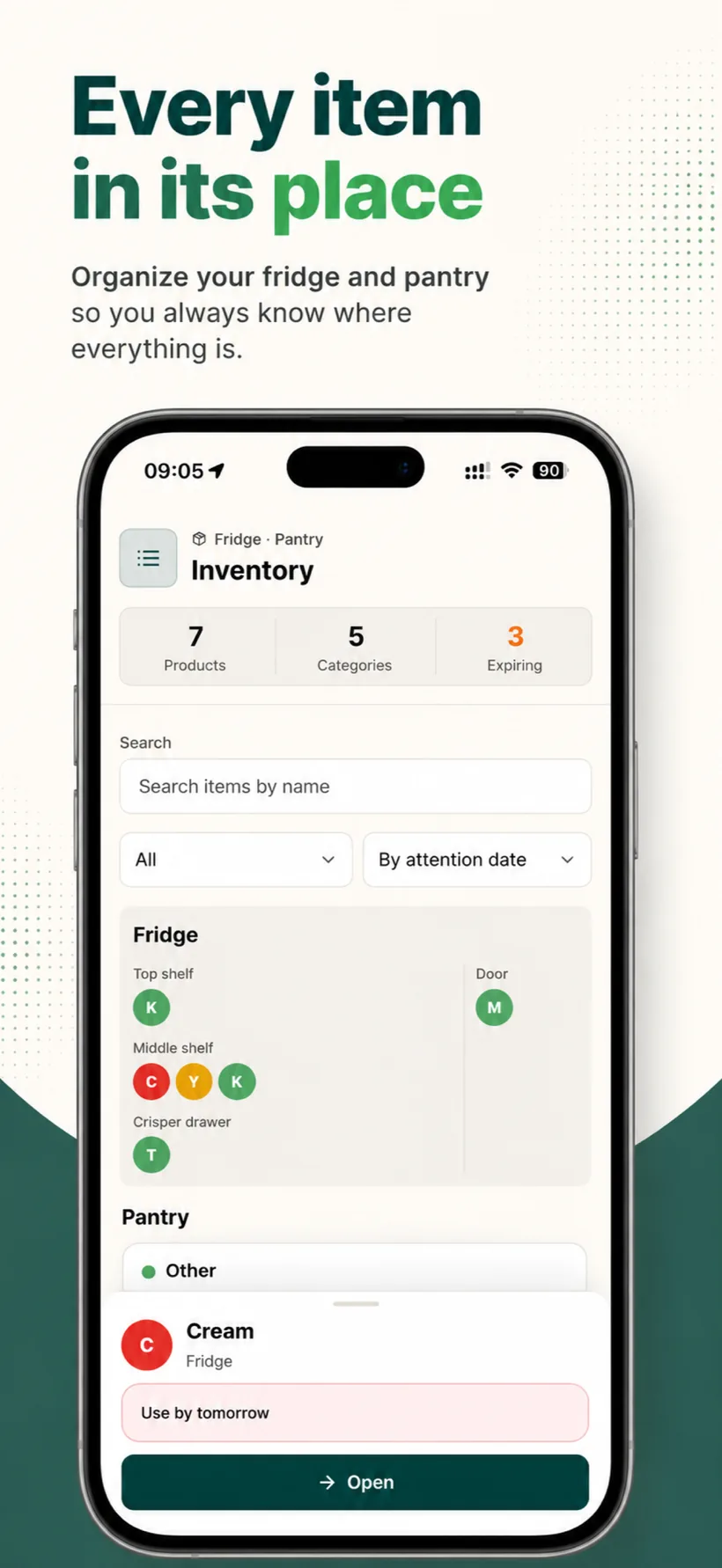 SCADO Inventory organized by fridge, freezer and pantry, with product, category and expiring counts